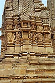 Khajuraho - Visvanatha temple, auxiliary shrine 